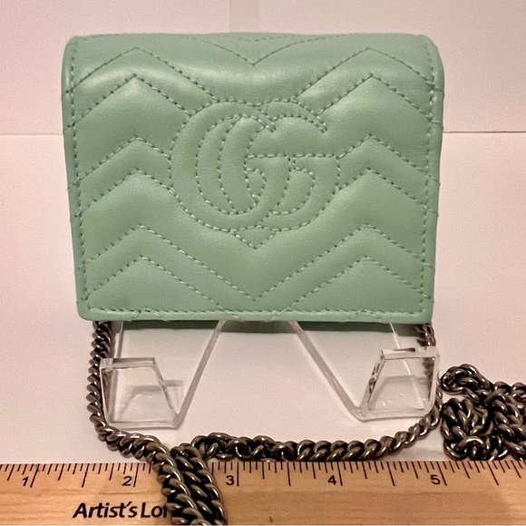 Authentic Mint Gucci Wallet on Chain - Picture 7 of 7